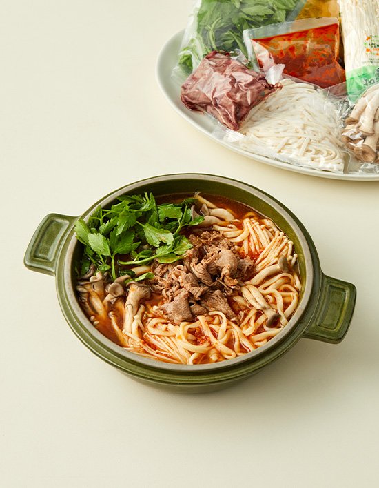 [하루한킷] 얼큰 미나리 칼국수 전골